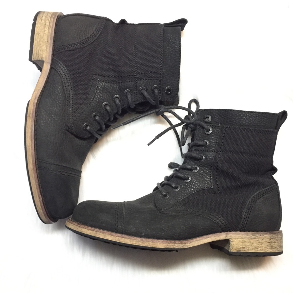 Levi’s Mens Wild Boots Alden timberland clarks